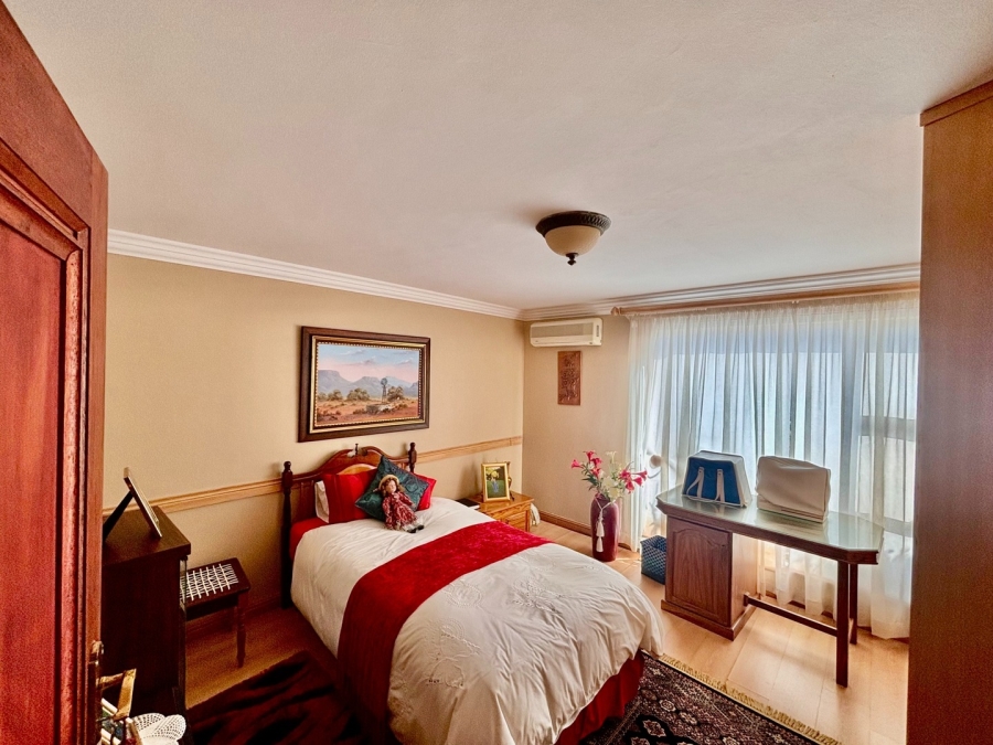 5 Bedroom Property for Sale in Doringkruin North West